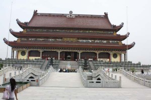 寺院宮殿石雕欄板雕刻電話；13791739397