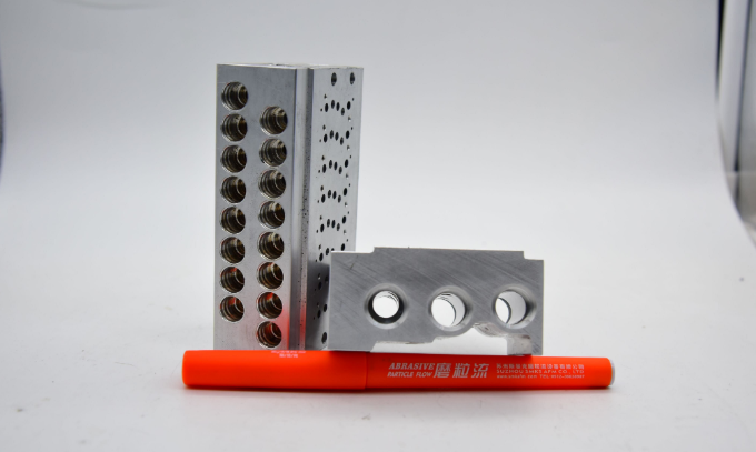閥體<a href='http://www.aspachord.cn' target='_blank'><u>交叉孔去毛刺</u></a>，是令人十分苦惱的事情。一來閥體交叉孔多，二來交叉孔毛刺不像表面毛刺那樣容易接觸，所以，如果用人工對閥體<a href='http://www.aspachord.cn' target='_blank'><u>交叉孔去毛刺</u></a>，十分緩慢。